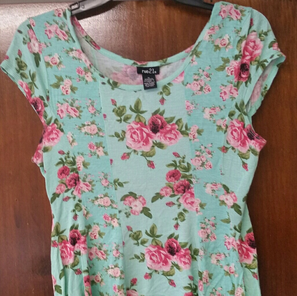 Aqua with Pink Floral. RUE 21. Peplum Style Tee.